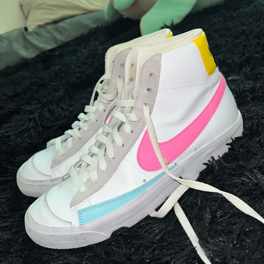 Nike blazer women